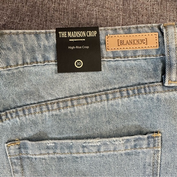 BlankNYC Madison Distressed High Rise Crop Jeans NWT - Picture 2 of 5